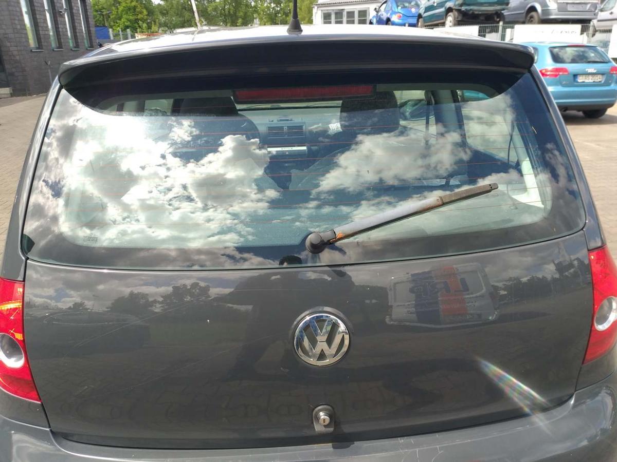 VW Fox original Heckklappe mit Heckscheibe LI7F Uranograu Bj.2010